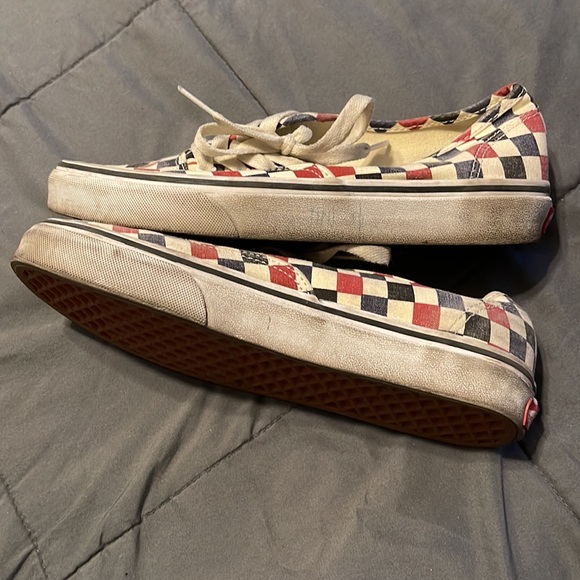 Checkered Vans - Picture 3 of 3